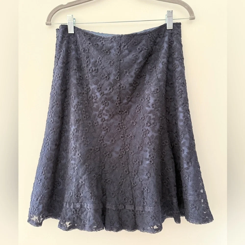 Cynthia Steffe Navy Floral Lace Skirt – Size 6 - Picture 5 of 12